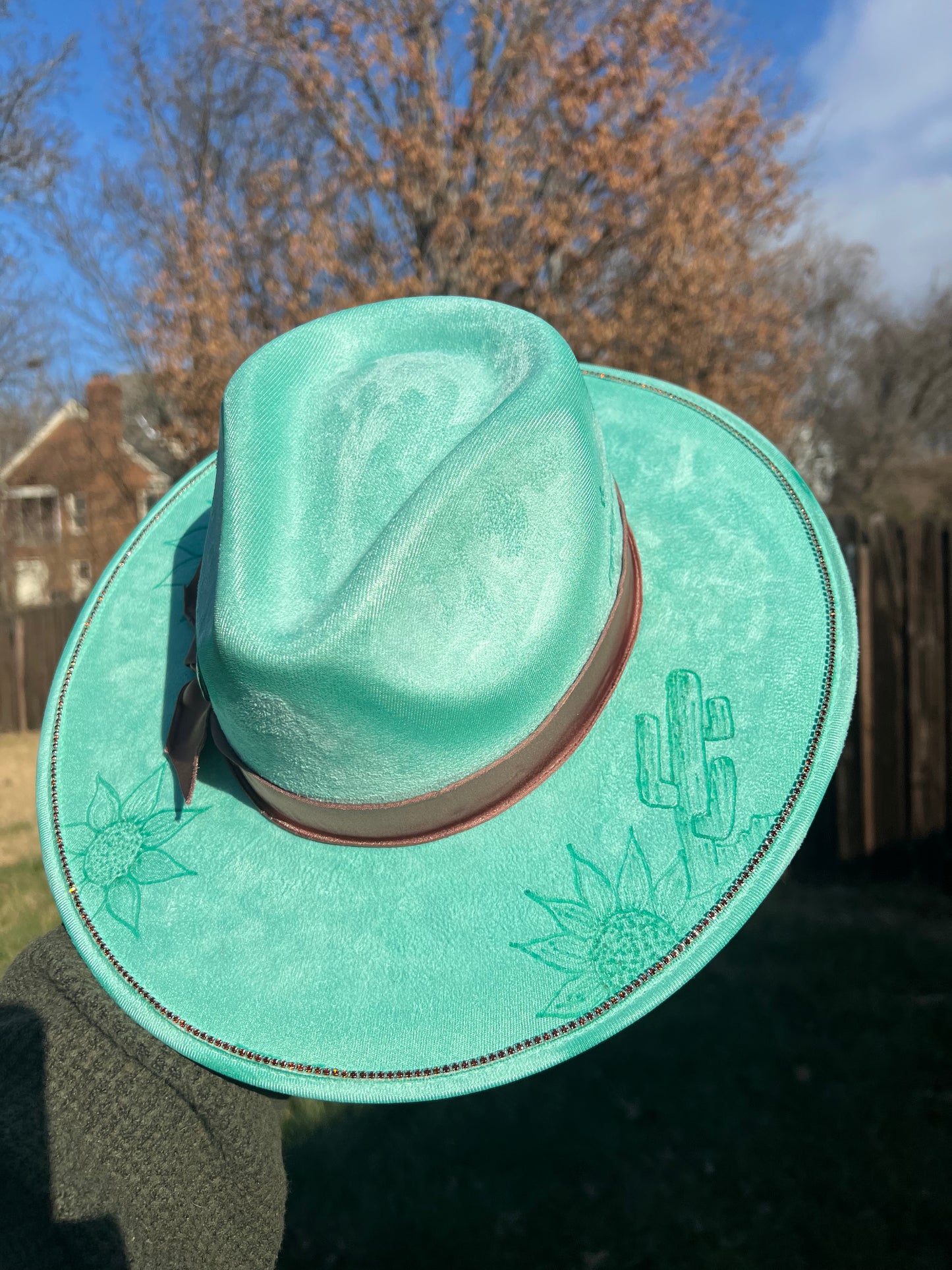 howdy honey desert hat