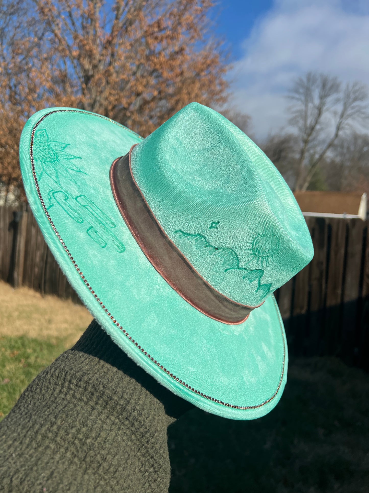 howdy honey desert hat