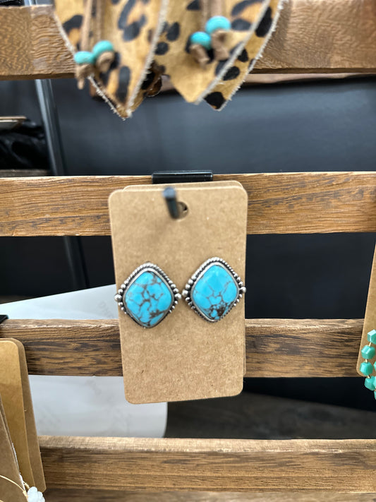 STONED STUDS